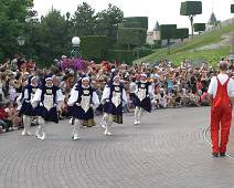 125_2516_E Disney Parade - Dansende Lakeien