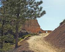 165_6527_E Bryce Canyon: Het voordeel van dit pad is dat het altijd bergaf gaat (zolang je maar niet wil terugkeren)