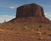 158_5887-88_E Monument Valley: Butte Panorama