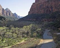 168_6810_E Zion: zicht over het zuidelijk deel van de Canyon