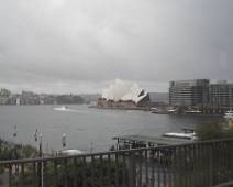 179_7970_G In Sydney Harbour kan je er moeilijk overkijken, de Sydney Opera