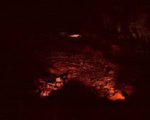 100_1191_F Spookachtig - de lava is al lang weg en de gestolde buitenkanten blijven over