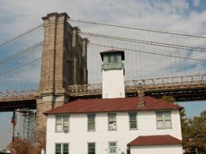 Brooklyn In eerste instantie gekend door de brug die het verbindt met Manhattan. Hier is niet zoveel in de hoogte gebouwd maar...