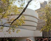 100_2247_F Guggenheim Museum op Central Park East