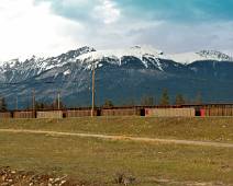 F00_7061-70 Panorama Jasper - en de zoveelste trein dendert naar het westen