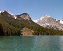 E01_5477-85 Panorama Emerald Lake