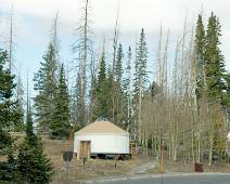 S00_5346 Iedereen denkt aan wigwams als indiaanse huizen. Maar hier op de grotere hoogte gebruiken ze dit soort van tent.