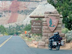 Zion NP In het mormoons betekent 'Zion' een plaats van rust en geborgenheid. Vinden wij ook.