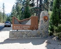 F01_6293 Welkom in Kings Canyon - De weg loopt maar 3 mijl ver. De rest van het park moet je te voet of met klimspullen bezoeken.