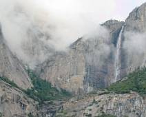 S00_8608 Lower en Upper Yosemite Falls - de grote en de kleine waterval