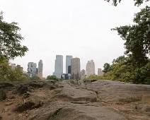 A01_5393 Central Park - Manhattan is een immense brok basalt. Of deze rotsen echt zijn? Enkel Olmstedt weet het.