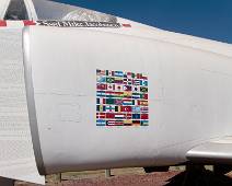 S01_7809 McDonnell F-4E Phantom II - vlaggen van alle bezochte landen