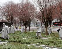 S01_8797 Korean War Memorial - Patrouille in de eerste sneeuw