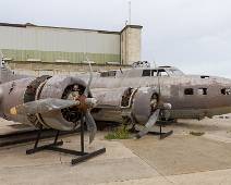 S02_1276 Boeing B-17E - ondanks 70 jaar in de tropen toch redelijk goed bewaard gebleven.