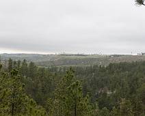 T00_3328 Jewel Cave NM. Zuid Dakota, dat zijn de uitgestrekte bossen van de Black Hills. Niet Generaal Custer maar een blikseminslag hebben die bos laten afbranden. Maar...