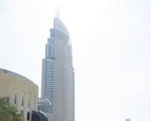 B00_0846 Burj Khalifa - Eind 2015 brande dit hotel aan de ene kant volledig uit. Slecht 2 maand later kan je er buiten grote doek niets meer van zien