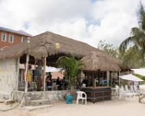 P1000097 Ook al is het nog geen 12u, we worden getrakteerd op Mexicaan Specialiteiten in dit beach restaurantje in de middle of nowhere