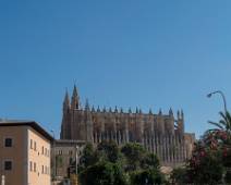 P1020637 Eerste zich op Catedral de Mallorca. Het is een van de beroemdste gebouwen op Mallorca. Het toont de mooie gotische architectuur en werken van een aantal van de...