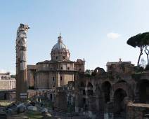 P1030294 Het Forum Romanum was ooit het kloppend hart van Rome en het het Romeinse Rijk, hier gebeurde alles