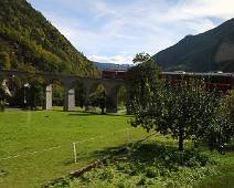 W00_3709-1 360 graden met de Bernina Express op de viaduct van Brusio.