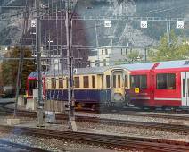W00_3886 Chur West - de Glacier Express is de oudste speciale trein bij de Rhatische Bahn maar niet de enige. Hier een overblijfsel van een Mitropa trein (?)