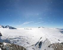 W00_4064-Pano Matterhorn Glacier Paradise - Zuid panorama