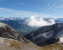 W00_3266 Uitkijkend over centraal Zwitserland. De Gotthard ligt rechts.