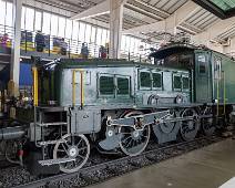 W00_3179 De beroemste Zwitserse lokomotief (dankzij Maerklin) de Zwitsers Krokodil. Hier een Be 6/8 II, een upgrade van de eerste bruine krododil Ce 6/8 II.