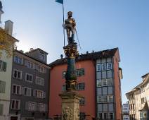 W00_4693 Zurich Altstadt - Stüssibrunnen