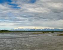 IMG_7610 Wilderness Express - Susitna River met de Alaska Range