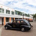 W01_8408 Napier Foot Tour - Masonic Hotel en een Packard 1700